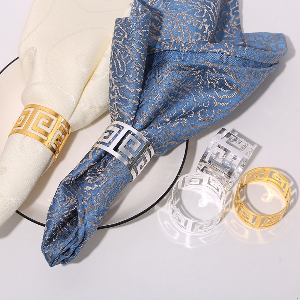 4Pc Aluminum Hollow Napkin Ring Gold