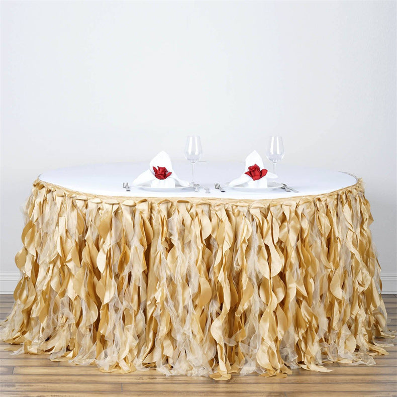 Curly Willow 14ft Table Skirt Champagne