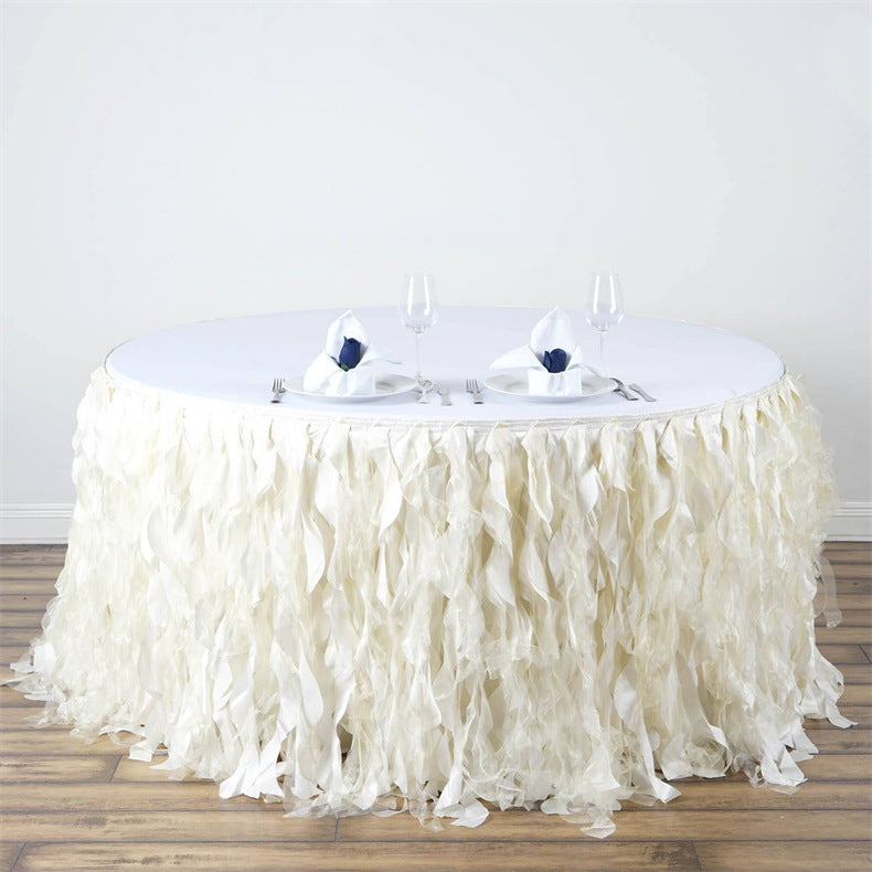 Curly Willow 14ft Table Skirt Off White